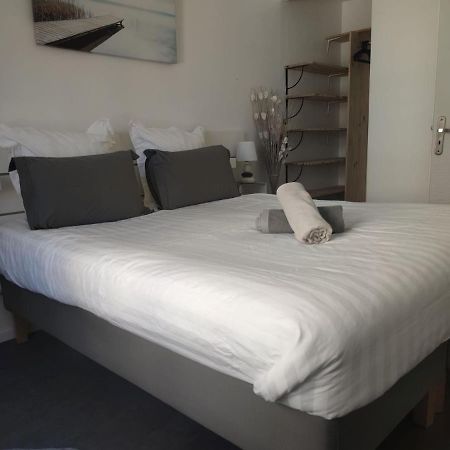 Cannes Holiday Suite A 2 Pas Du Festival Et Plages Екстериор снимка
