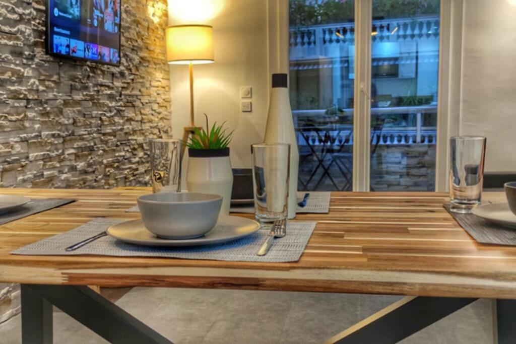 Cannes Holiday Suite A 2 Pas Du Festival Et Plages Екстериор снимка